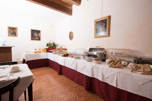 Albergo Mazzanti image 6